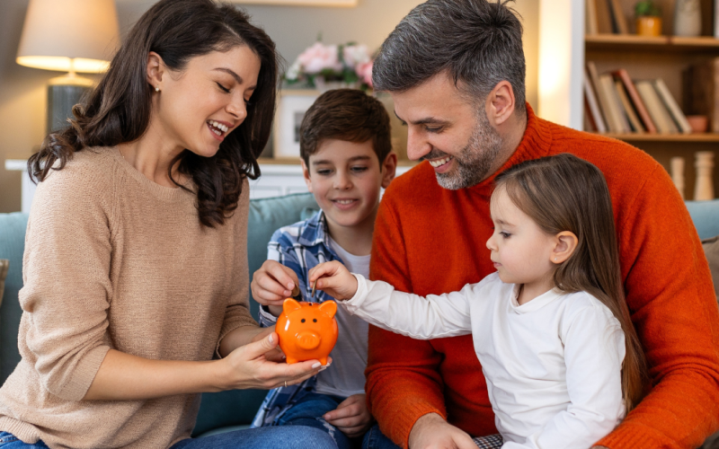 Como Ensinar Educação Financeira para Seus Filhos (Mesmo Se Você Nunca Aprendeu)